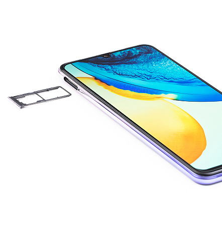 Смартфон vivo V20